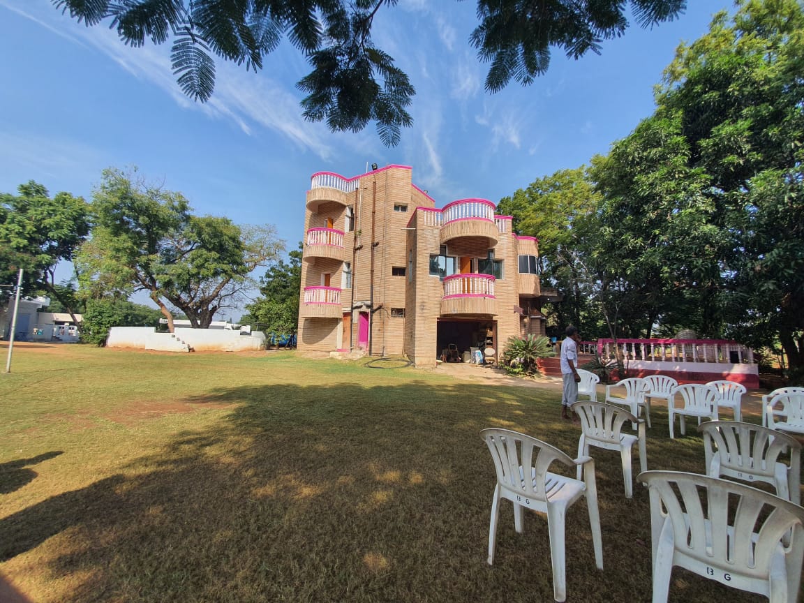 view-1